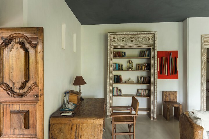 Room 28 of 149