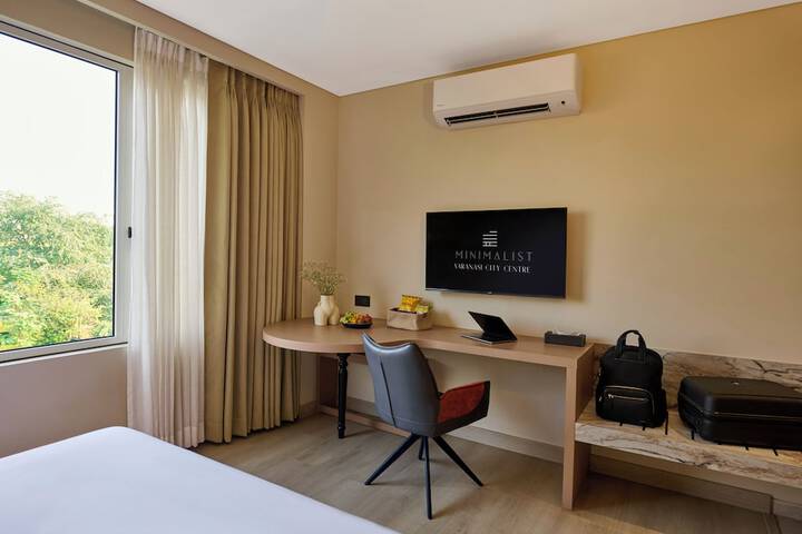 Room 6 of 54