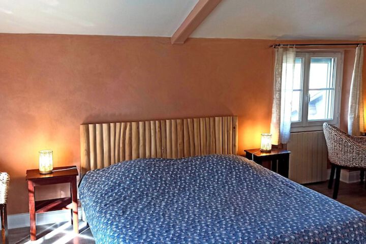 Room 15 of 40
