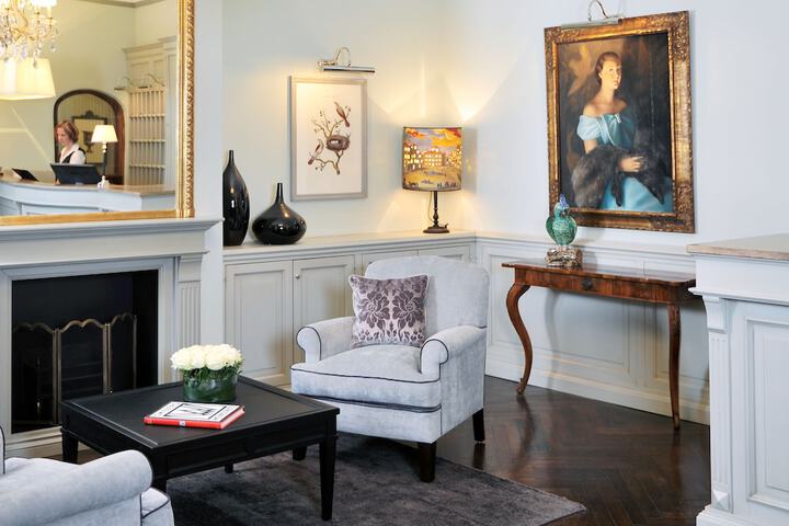 Lobby sitting area