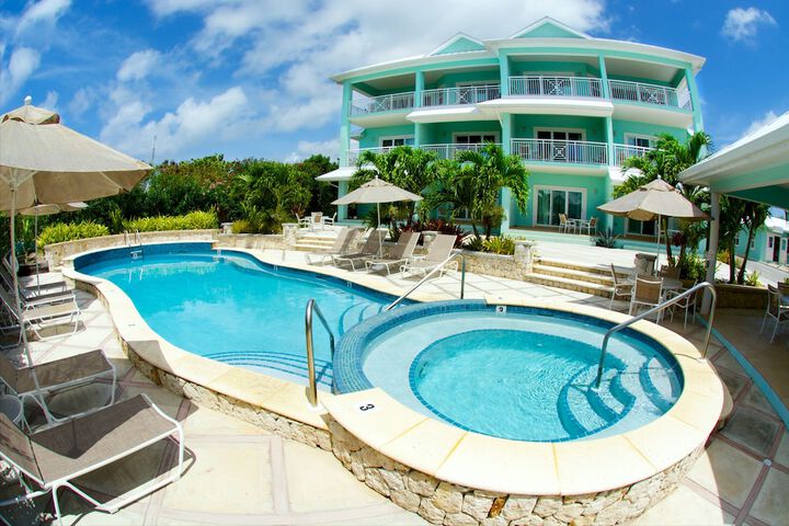 Pool Hotel