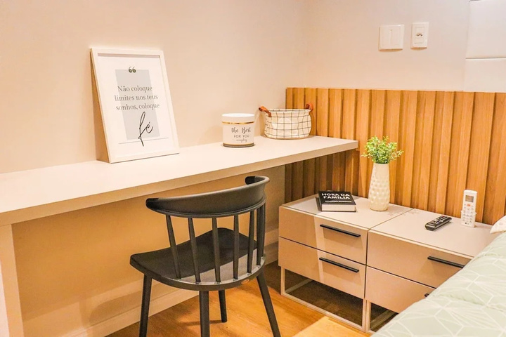 Room 4 of 21