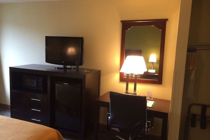 Room 10 of 51