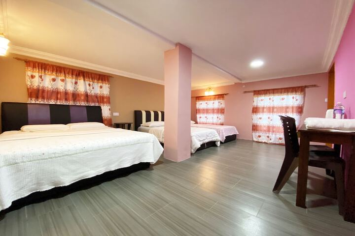 Room 9 of 29