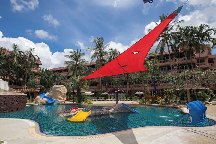 Pools & Facilities