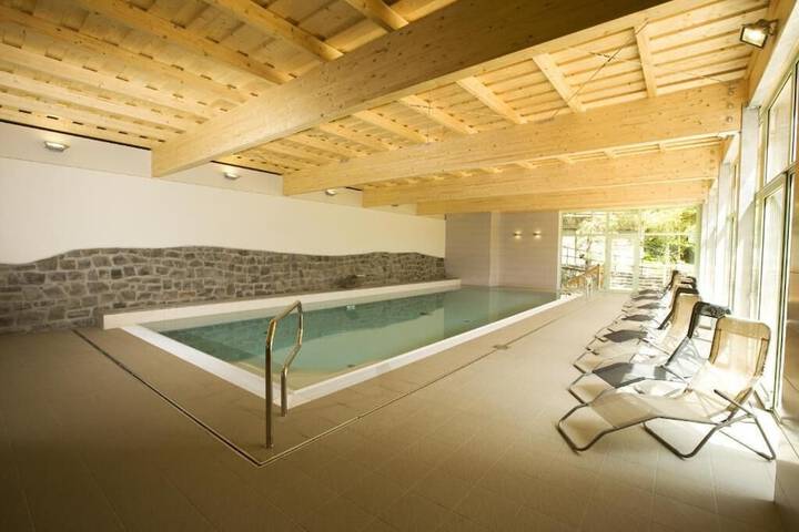 Pool 32 of 50