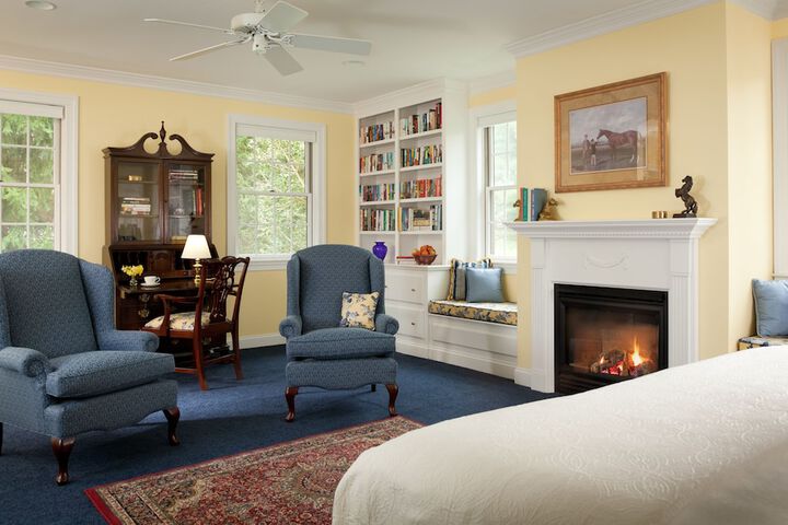 Room 4 of 53
