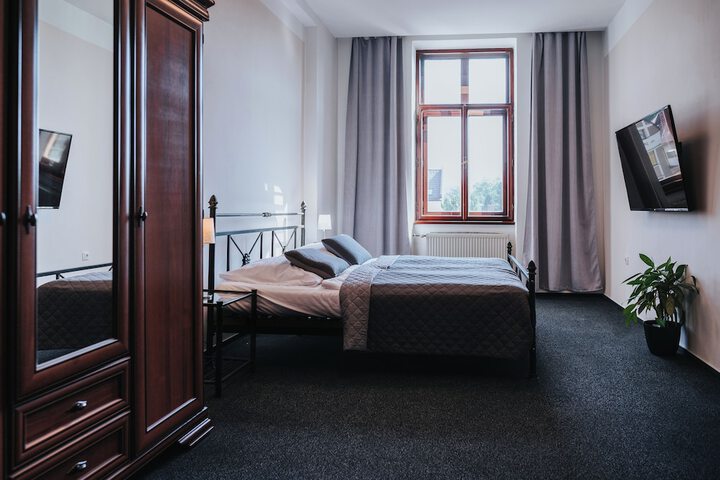 Room 25 of 70