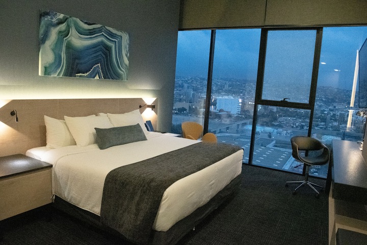 Room 46 of 118