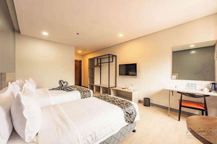 Room 14 of 30