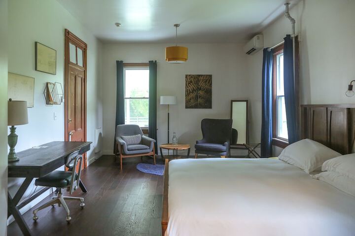 Room 10 of 52