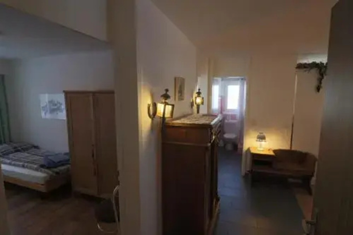 Room 5 of 13