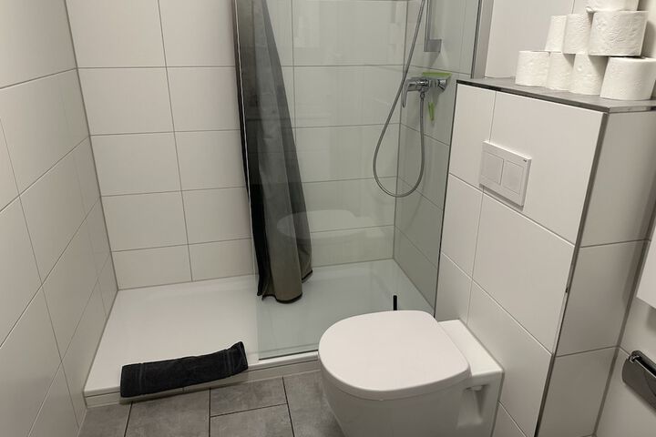Room 53 of 85