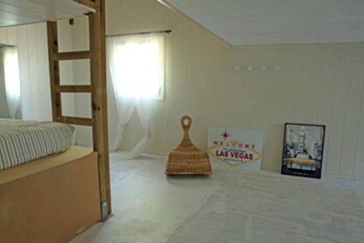 Room 29 of 32