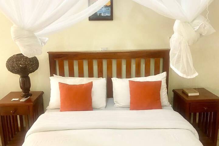 Room 7 of 27
