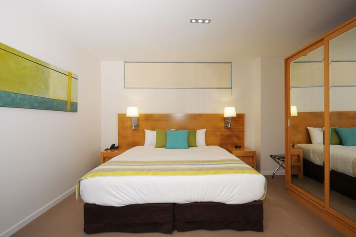 Room 6 of 46