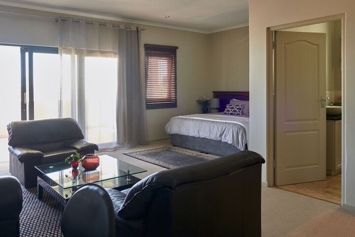 Room 9 of 23