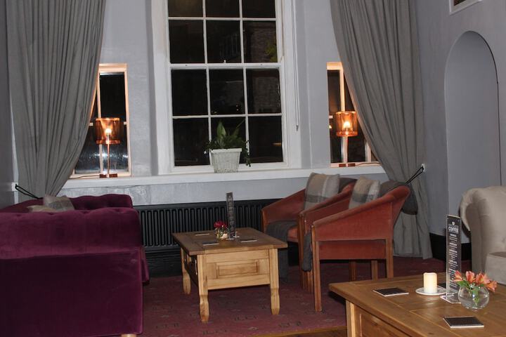 Hotel Lobby