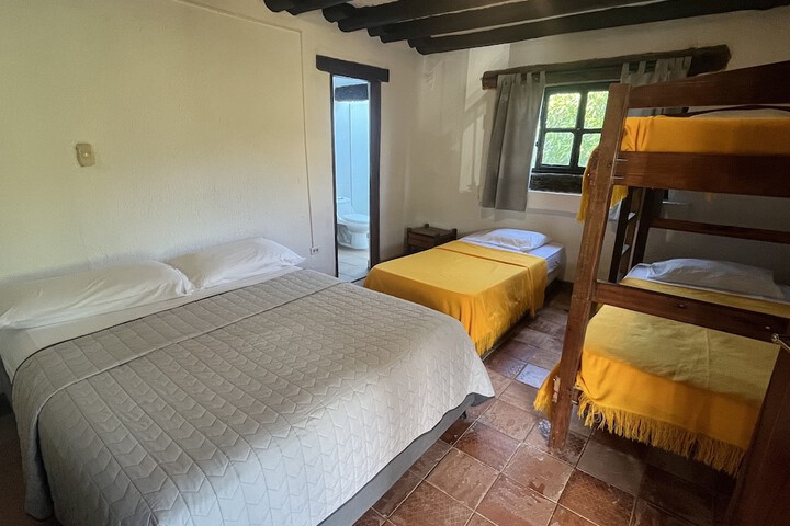 Room 6 of 42