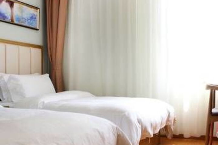 No.8 Hotel Chain