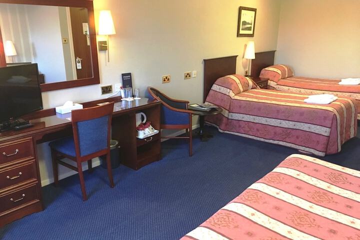 Room 31 of 118