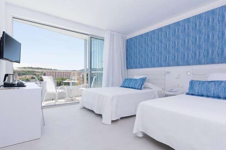 Room 96 of 282