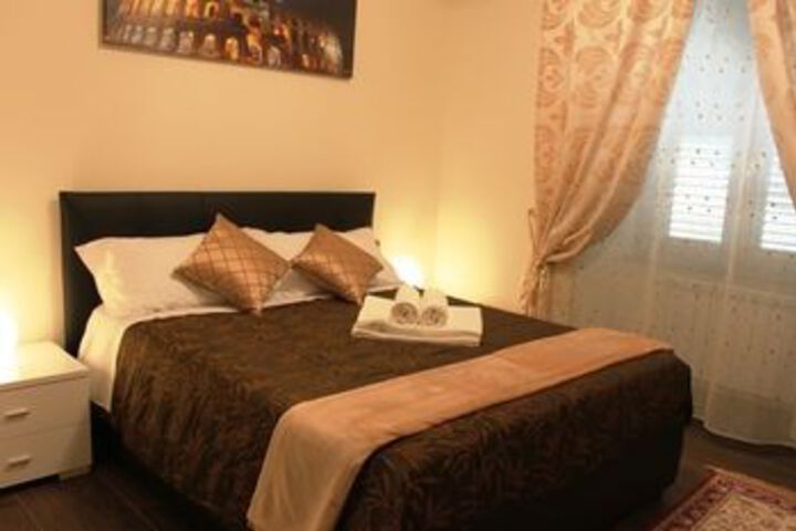 Room 21 of 36
