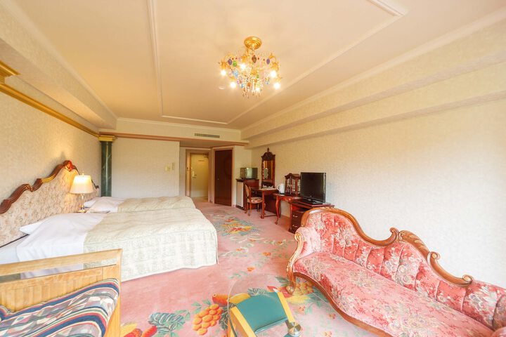 Room 26 of 188
