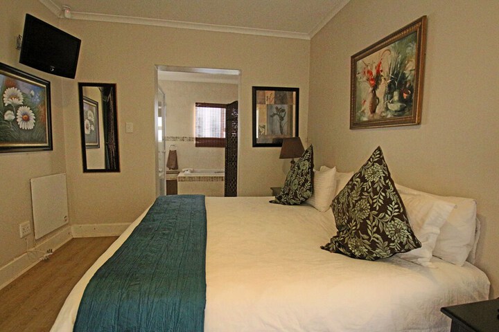 Room 14 of 74