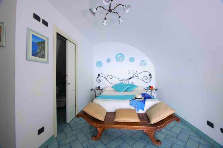 Room 6 of 21