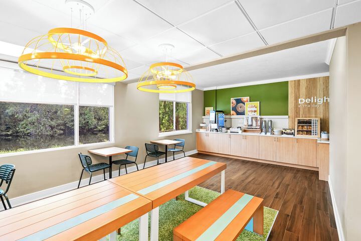 Breakfast area