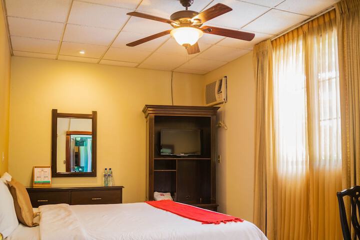 Room 12 of 68