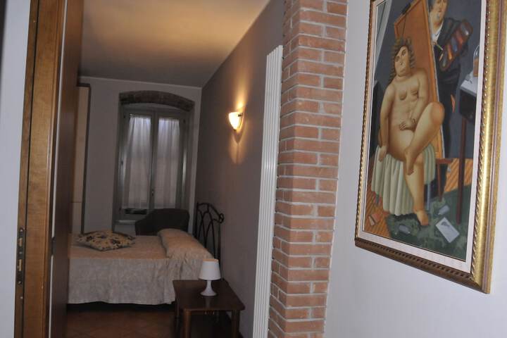 Room 3 of 40