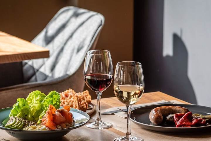 Dining Photos
