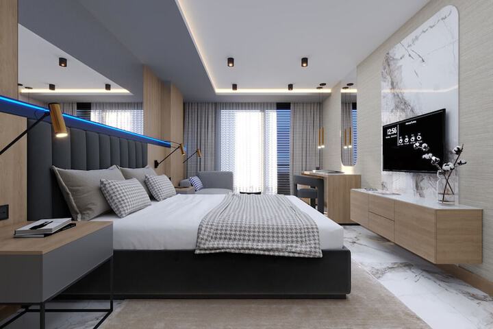 Room 4 of 20
