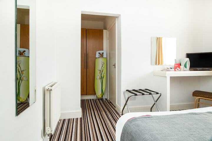 Room 7 of 21