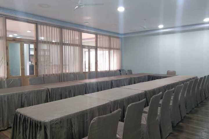 Business Center 24 of 28