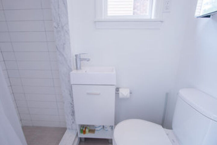 Room 3 of 17