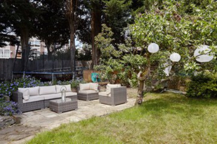 Terrace/Patio 16 of 17