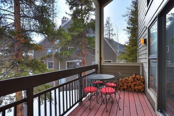 Terrace/Patio 18 of 127