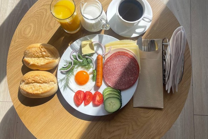 Breakfast/Coffee Service 33 of 37