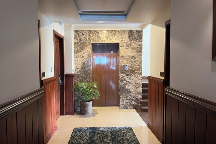 Hotel Interior 6 of 164