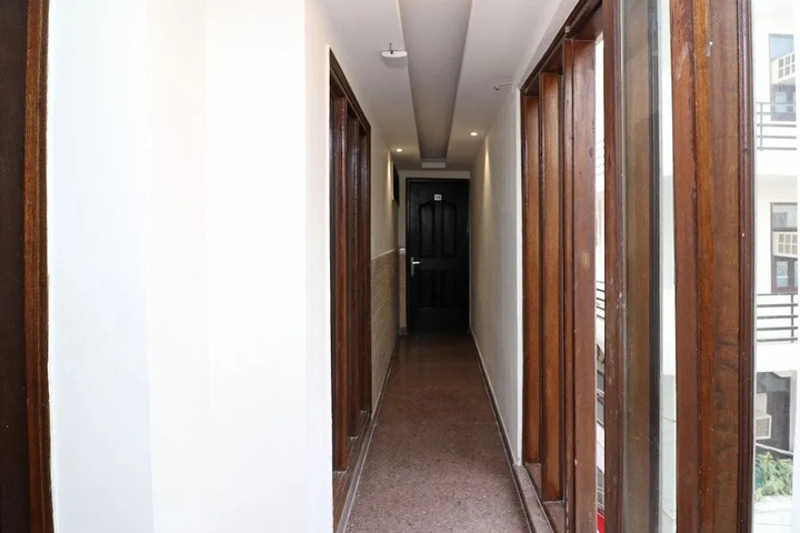 Room 10 of 10