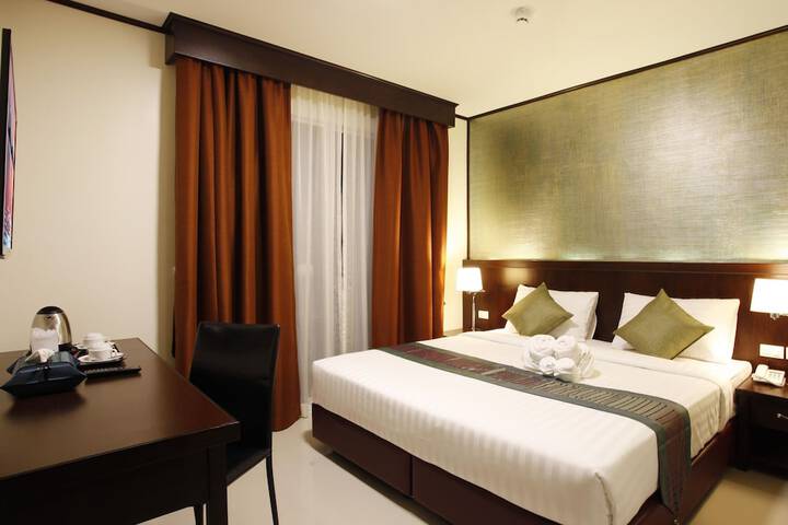 Room 16 of 56