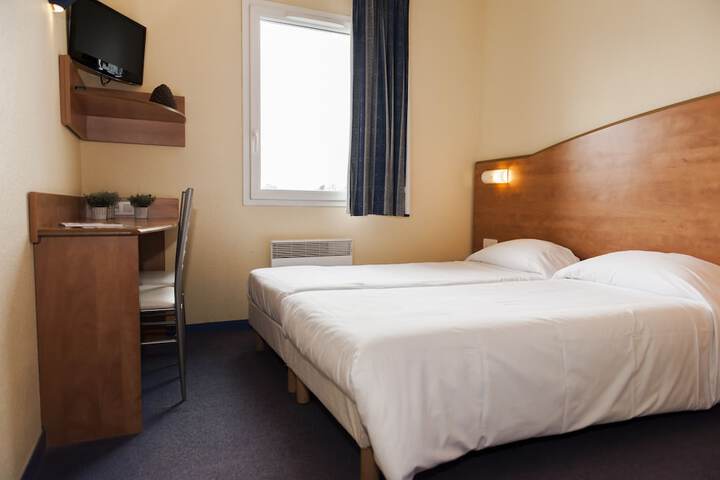 Room 14 of 92