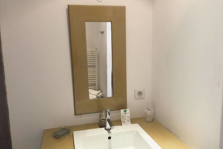 Clean Restrooms