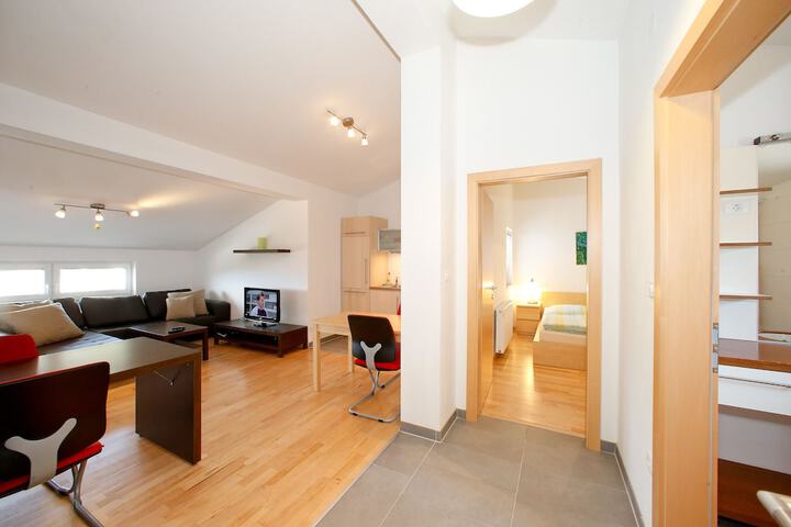 Room 20 of 65