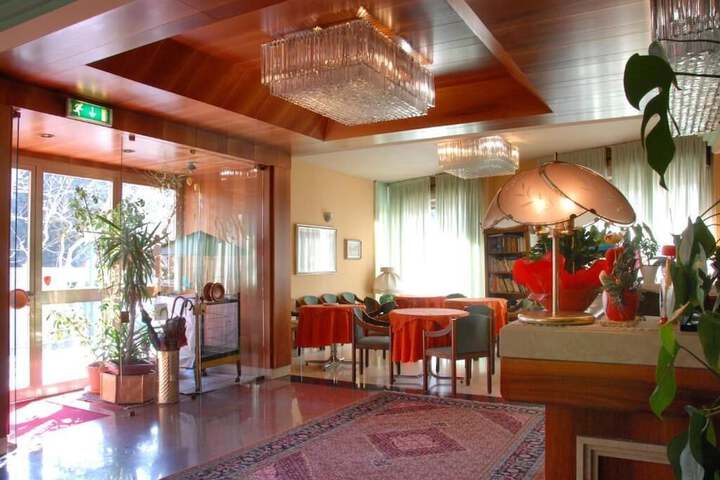 Hotel Interior 5 of 34