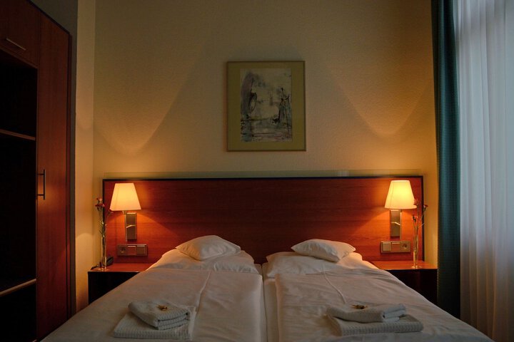 Room 7 of 45