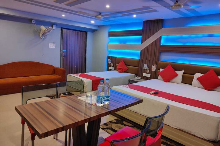 Room 15 of 21